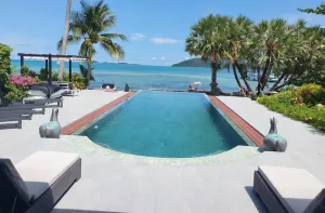 Image of Thai style Villa directly on the beach.