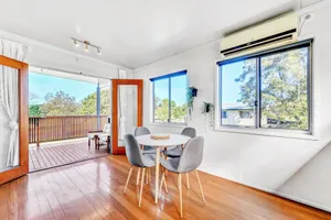 Image of 3 Bedroom Home with Park Views 15 Min to City