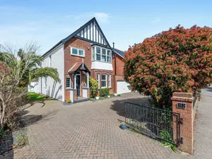 Image of 4 bedroom accommodation in Deal