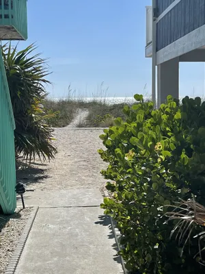 Image of COZY COTTAGE ON PRIVATE BEACH *CLEARWATER\/BELLEAIR BEACH