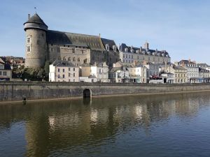 Image of Duplex apartment near TGV station and town center completely renovated