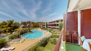 Image of Les terrasses du Liouquet T2, piscine , parking , mer à 150 m