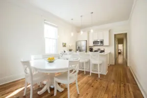 Image of Fabulous Location on Magazine Street!