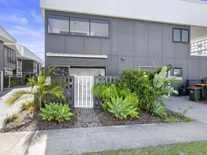 Image of Beautiful One Bed in Casuarina Resort