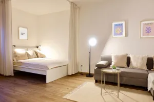 Image of ★NEW★ Modern apartment | close to the city | parking space