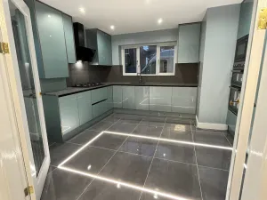 Image of Cheerful 4 Bedroom luxury house with free parking
