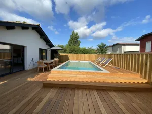 Image of LUTZY Maison moderne au calme piscine