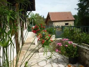 Image of L'oustal D'emilien. Maison de Campagne, Rivière Lot au Fond du Jardin
