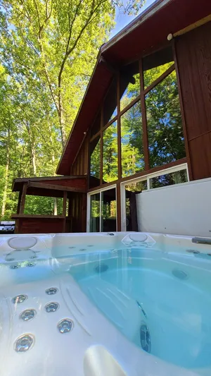 Image of Hocking Hills secluded Mayapple Cabin - 8 miles from Cantwell Cliffs! ~Hot Tub~
