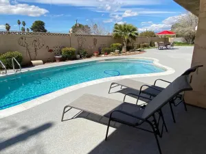 Image of Amazing Huge House with Pool and Hot Tub near The Strip and Convention Center!
