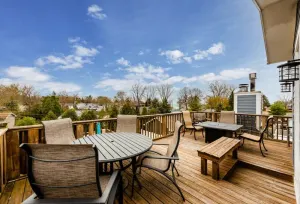 Image of July 05-12 OPEN! NEW BUFFALO HOME CLOSE TO BEACH & DOWNTOWN!