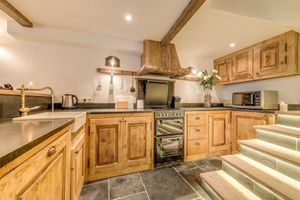 Image of Couple's getaway. Large (70m2) 1 bed in Sainte Foy Station.