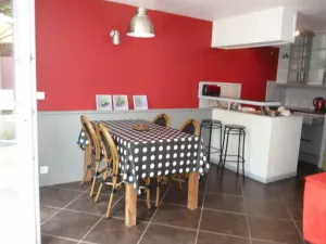 Image of Apartment with enclosed garden and private parking in quiet city center location