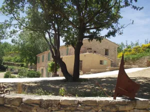 Image of Rental of an independent house with swimming pool in the Luberon park