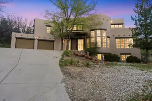 Image of Serenity Skyline Lodge