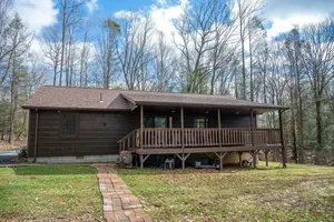 Image of Secluded-Hot Tub-Fire Pit-Fiber internet-Near the Gorge & Parks-Pet Friendly