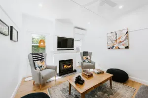 Image of Two Daughters Cottage - Refined Country Living