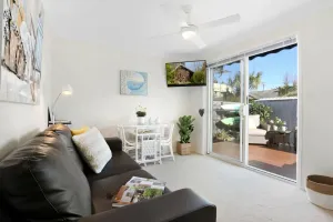 Image of Walk to beach, pet-friendly - Book now for March