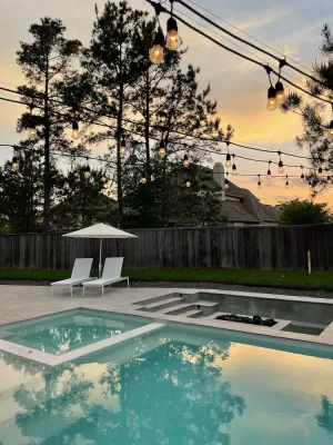 Image of AMAZING 4 BR home w NEW pool & sunken fire pit!!!