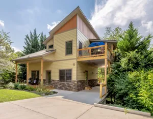 Image of Simply Divine in West Asheville