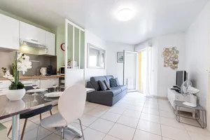 Image of Quiet 1 bdr Port! close Place du Pin Garibaldi