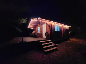Image of rustic cabin