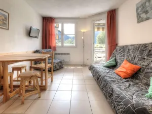 Image of Cozy 2-Room Apartment in Briançon, 400m from Cable Car, Sleeps 4, with Terrace