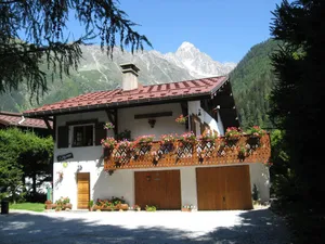 Image of Chalets Pyrene Mont-Blanc