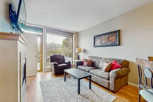 Image of Mountain view condo with balcony & indoor pool\/hot tub