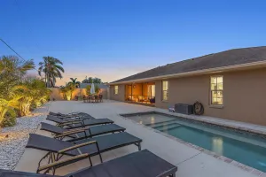 Image of Sunshine Manor | Saltwater Pool + Electric Bikes!
