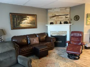 Image of Family Bear Condos, Full King Suite, Kitchen, Pool Access Unit 103