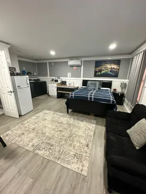 Image of Guesthouse studio suite w washer & dryer in Spring Tx Fully equipped.