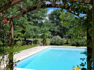Image of Pardaillan cottage in the countryside between Eymet and Duras, sleeps 2