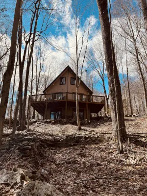 Image of Lake Wallenpaupack Family Chalet with Lake Views