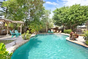 Image of Palmway Tropical Oasis - Heated Pool, Beach & Golf