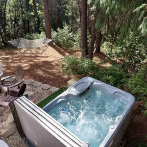 Image of Spa, Quiet, Peaceful Near Rollins Lake, Local Hiking, Romantic, Reunion, Retreat