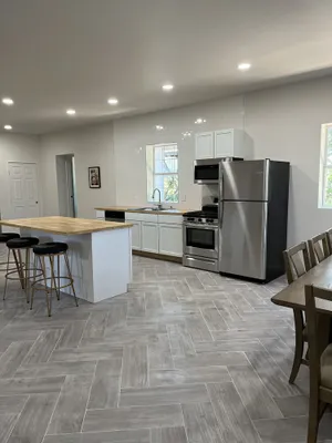 Image of Lovely 3 bedroom rental unit close to the River and Lake!
