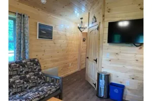 Image of Lincoln Log Cabins- Momma Bear