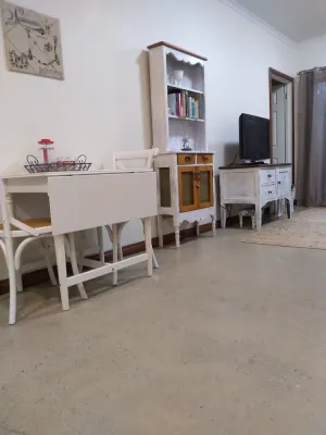 Image of Shabby Chic Hideaway 2 BR apartment -  Adelaide/ Barossa gateway!