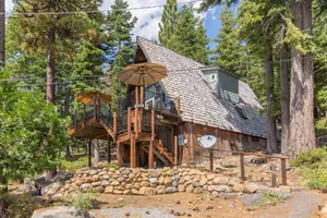 Image of Pet Friendly with Big Views!