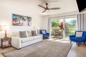 Image of Fresh tropical stay with pool and hot tub access, large lanai, W\/D - golf nearby