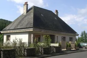 Image of You're fond of nature, lakes, cows ! you've just found a house for your holidays