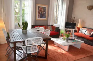 Image of The appt is located in the heart of downtown, 5 minutes from Avignon