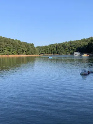 Image of Lakehouse on Hartwell. Peace & quiet. Fish, grill, kayaks & more.
