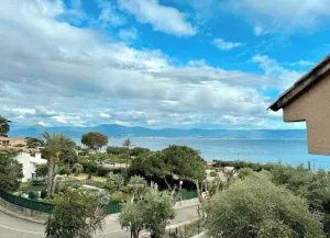 Image of Charming 37 m nest near the sea