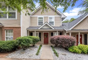 Image of Quiet, Cozy, Dead End Street. Queen Beds, Smart TVs. Close to downtown!