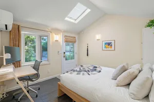 Image of Downtown Palo Alto Gem! Cute, Spotless Guest House