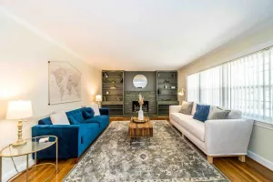 Image of Gorgeous Downtown Getaway! Minutes From The City!