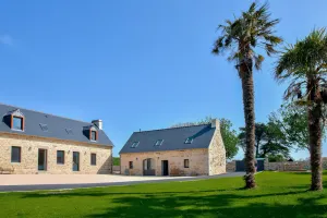 Image of Large house and park for 10 with your family