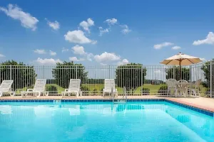 Image of Experience Comfort in Bunkie! 3 Units Perfect for Groups, Outdoor Pool!